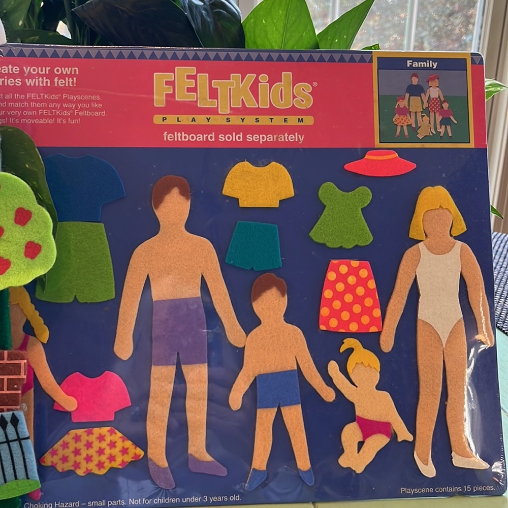 FELTKids boards and people and play scenes.Zoo, Family, school. great kids